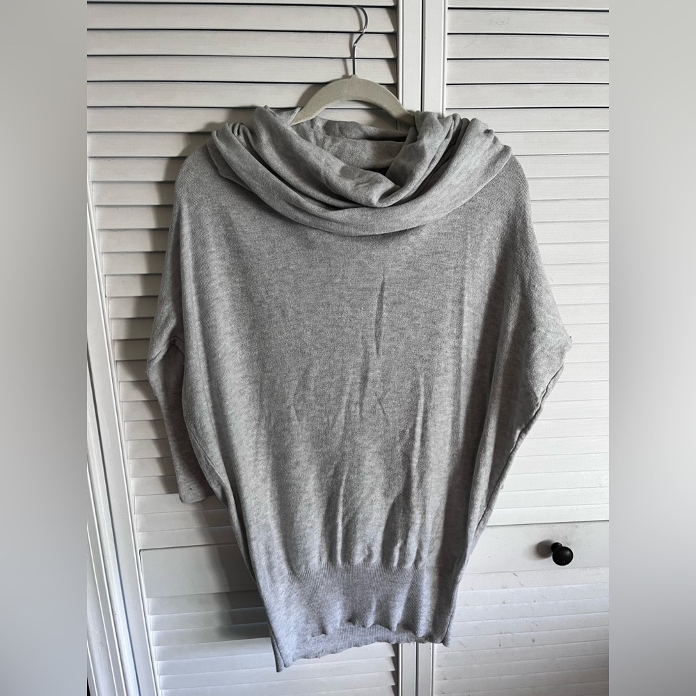 Between me & you Elegant Gray Cowl Neck Women's Sweater
